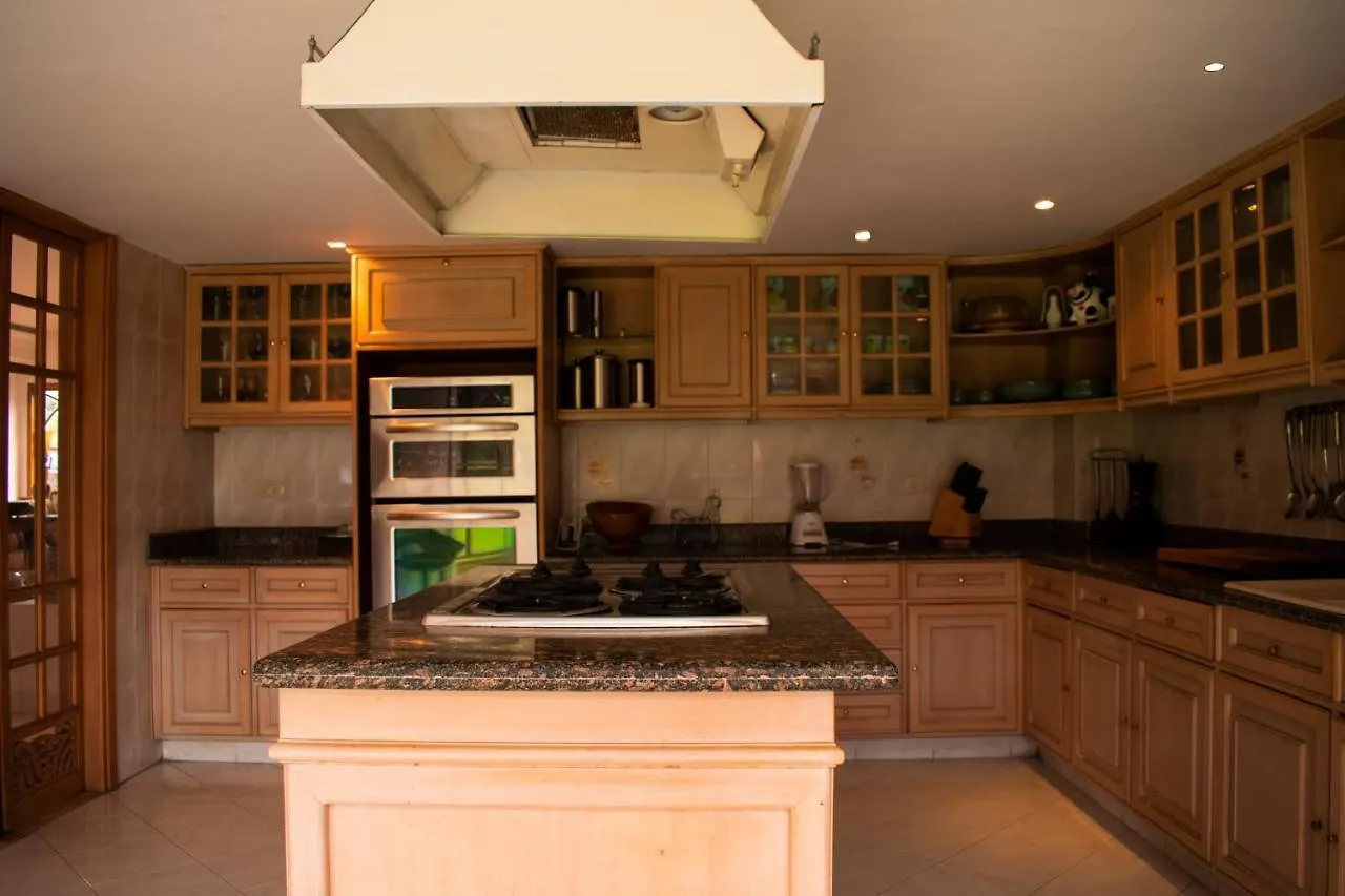 Casa Morano - Bogota Bed & Breakfast