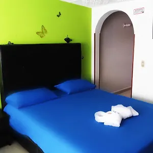 Bed & Breakfast House, Bogota